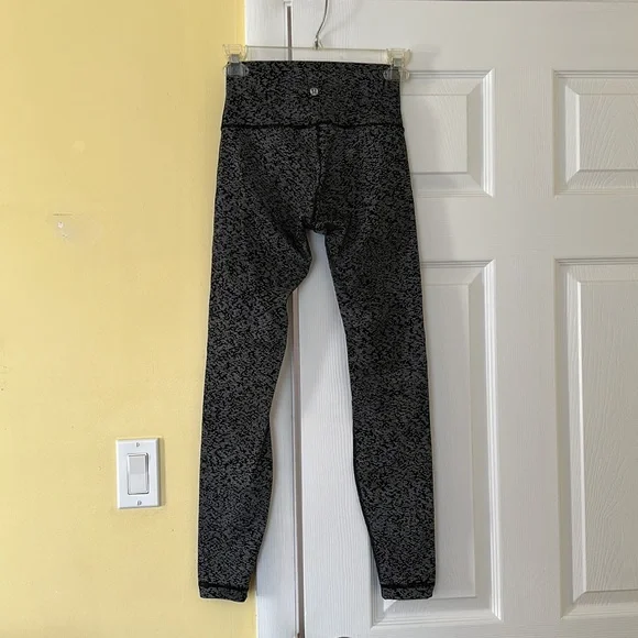 Lululemon leggings NWOT